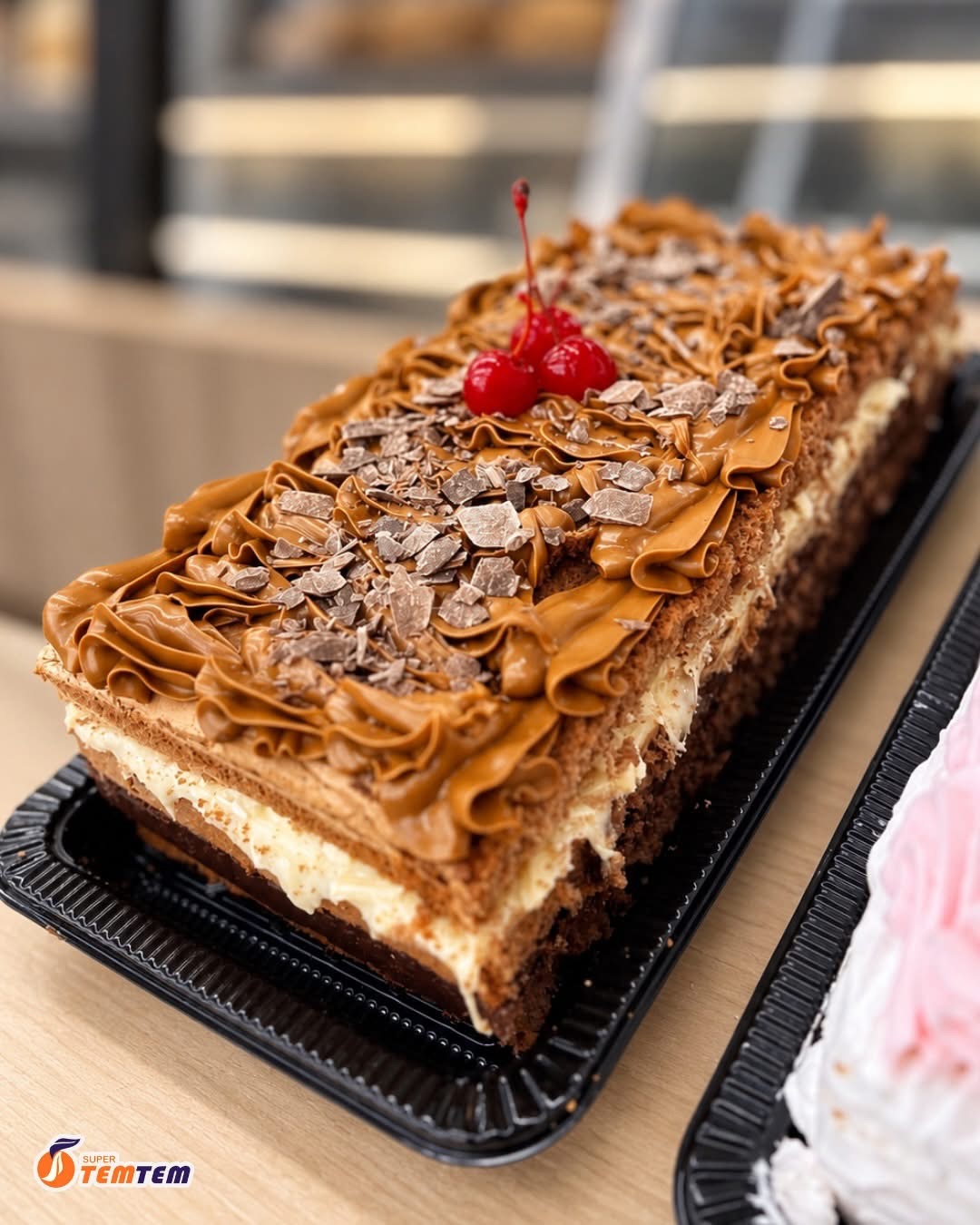 Torta da confeitaria Super Tem Tem